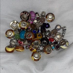 40 - 925 charms